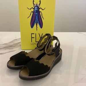 Fly London Lume Sandal NWT